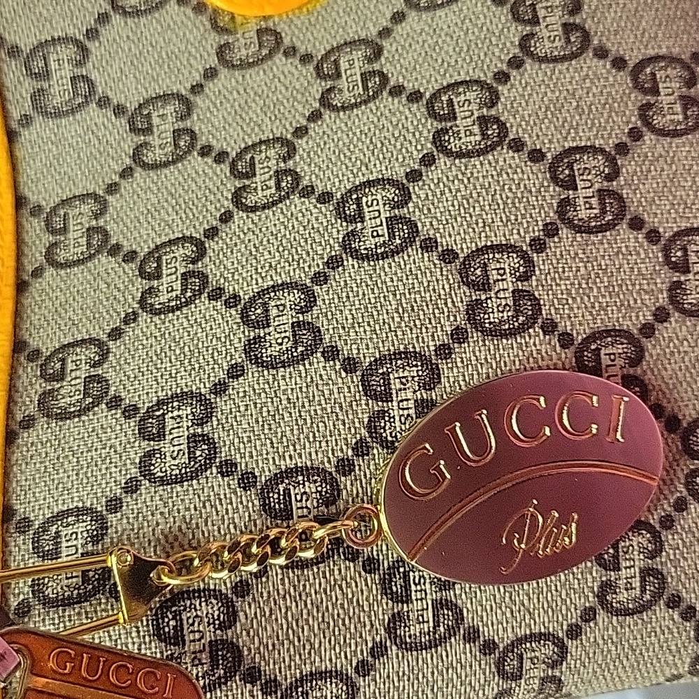 Authentic Gucci Brushed Silver & Gold Keychain/Bag Charm - Picture 6 of 6